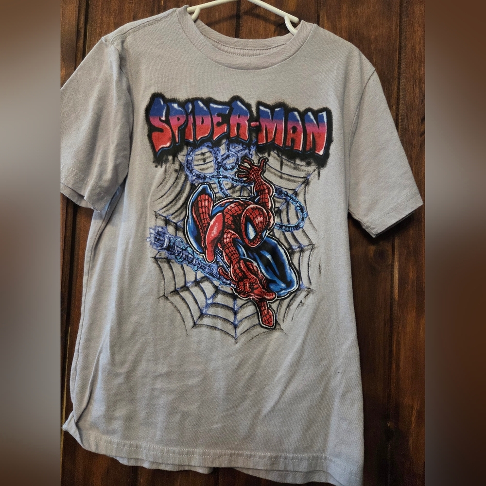 Boys Spiderman Tshirt Size 8 (M) Short Sleeve